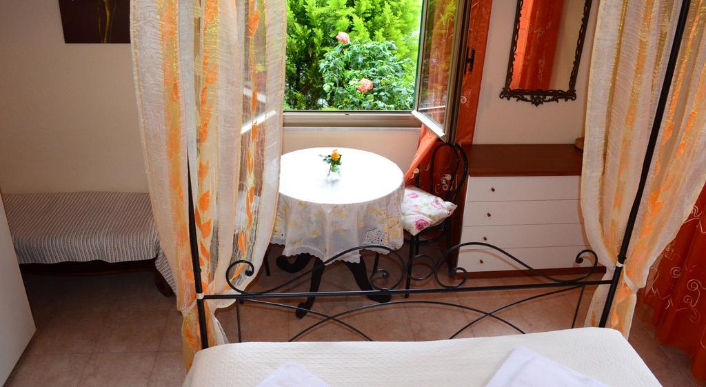 La Casa Delle Rose Room With Air Conditioning La Spezia Exteriér fotografie